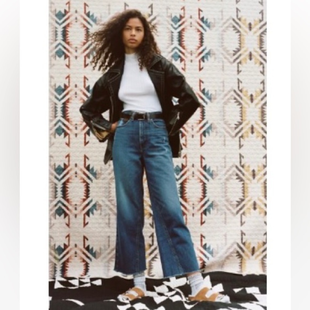 NEW BDG High-Waisted Twisted Flare Jean